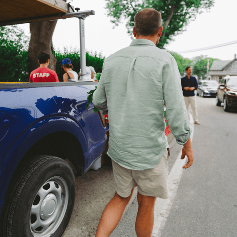 The Linen Shirt in Light Green