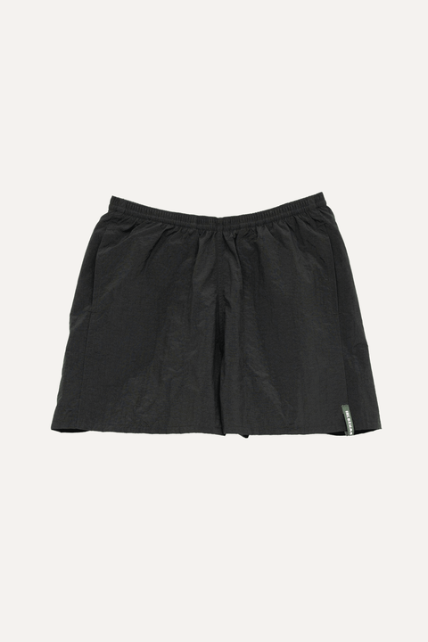 The Adventure Short in Black