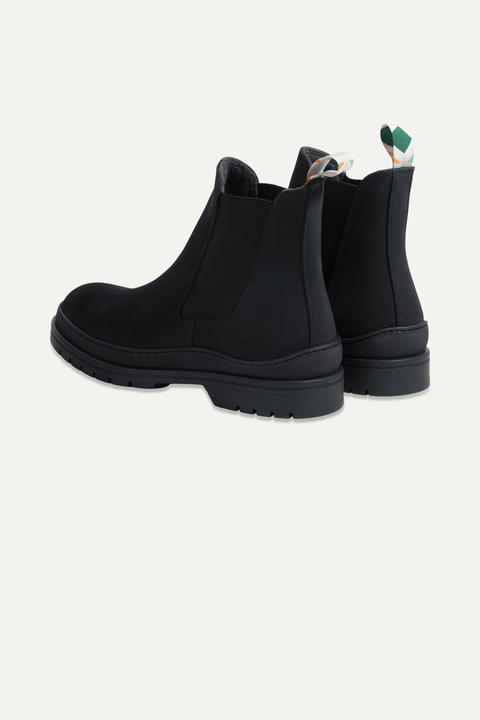 Willow Chelsea Boot in Black