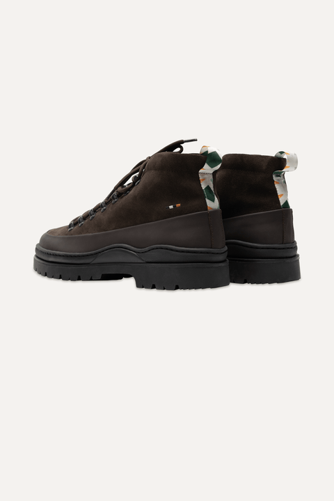 Tucker Hiking Boot in Brown Suede