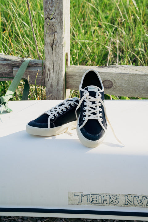 The Hugo Sneaker in Atlantic Navy