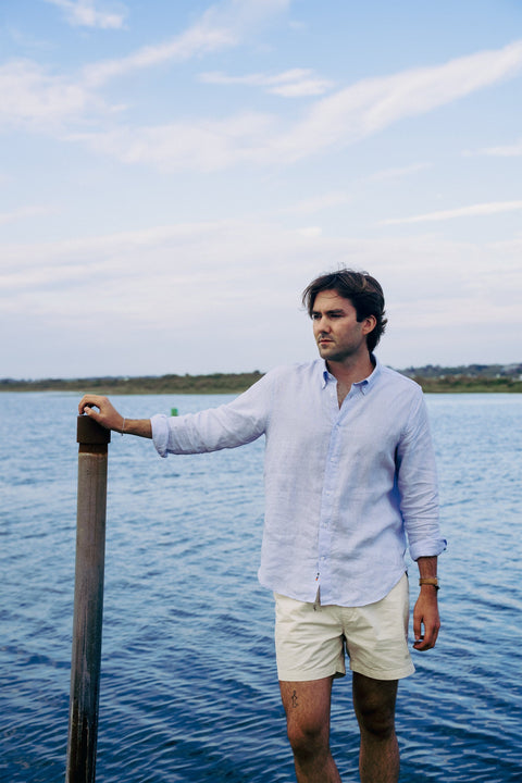 The Linen Shirt in Light Blue